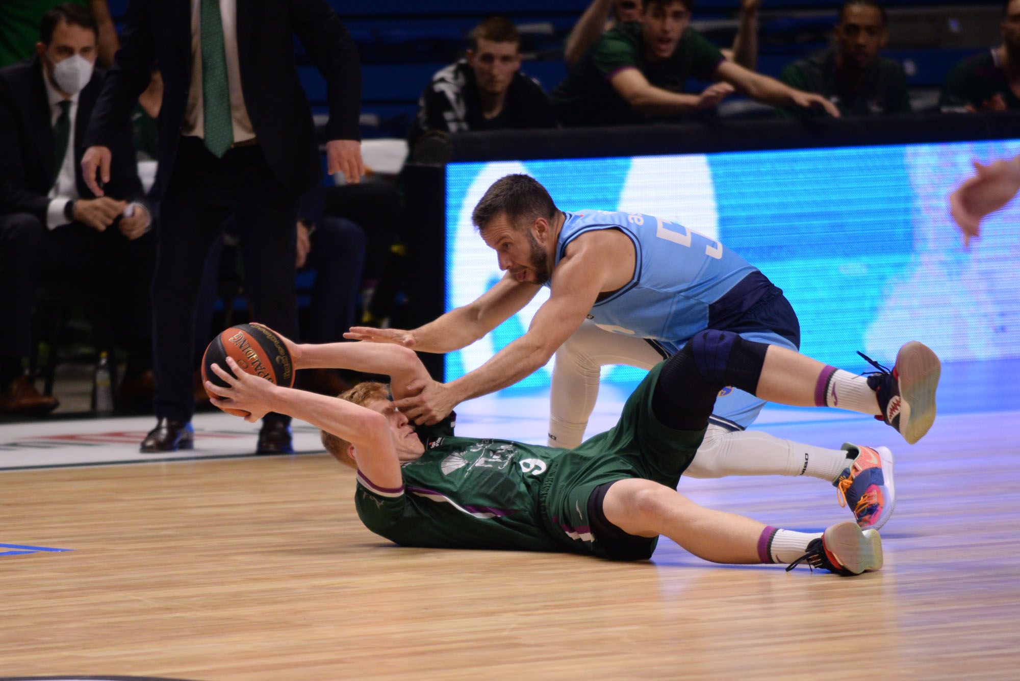 Las imágenes de la victoria del Unicaja sobre el Movistar Estudiantes en el Carpena