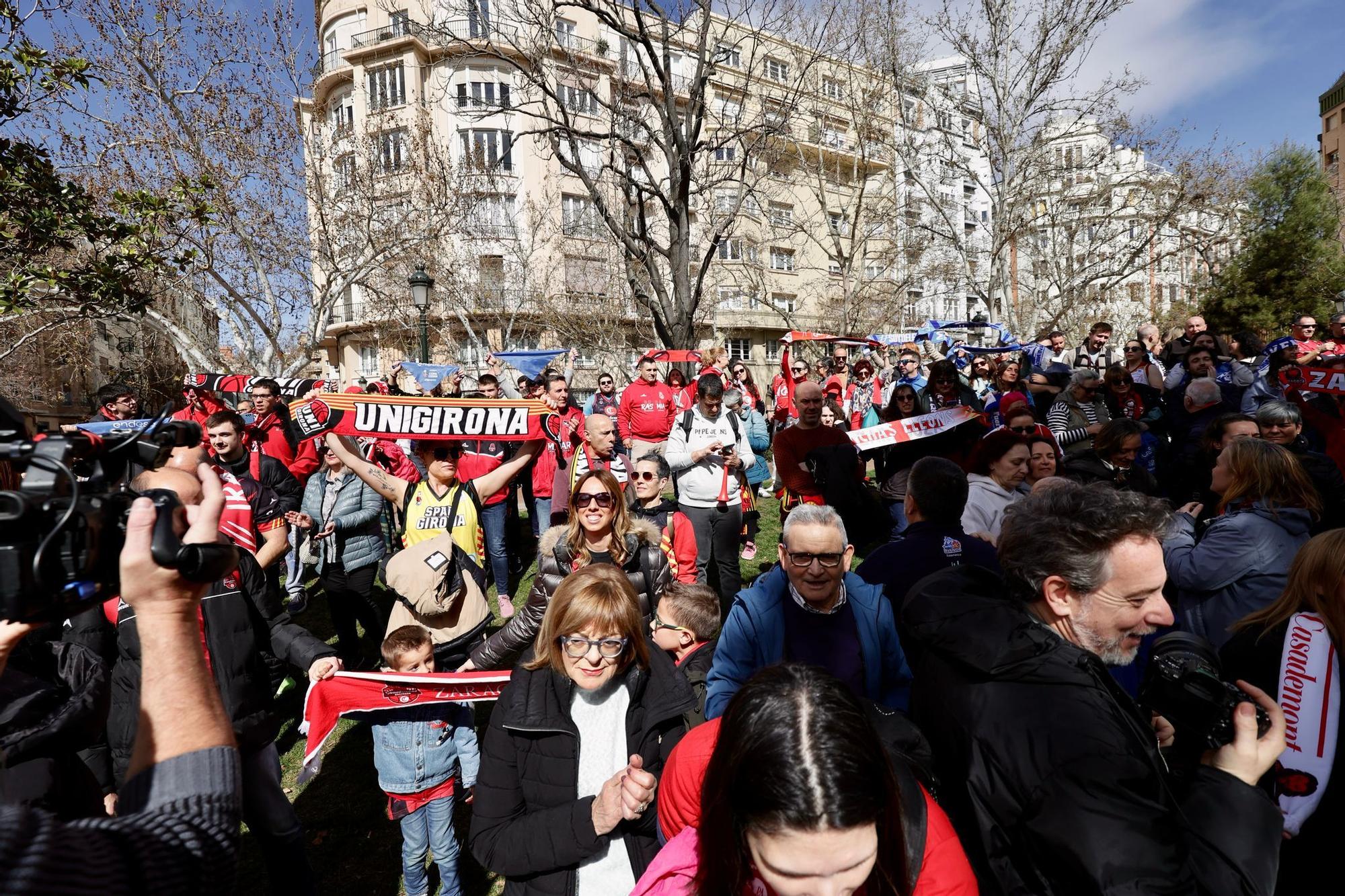 En imágenes | Así se ha vivido el encuentro entre aficiones de la Copa de la Reina en Zaragoza