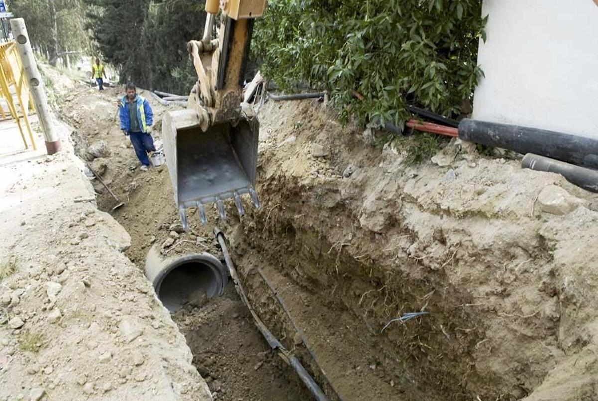 Obras de saneamiento, tuberías, Hacienda Veracruz