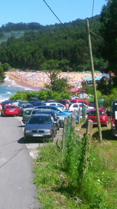 Jornada multitudinaria en las playas asturianas