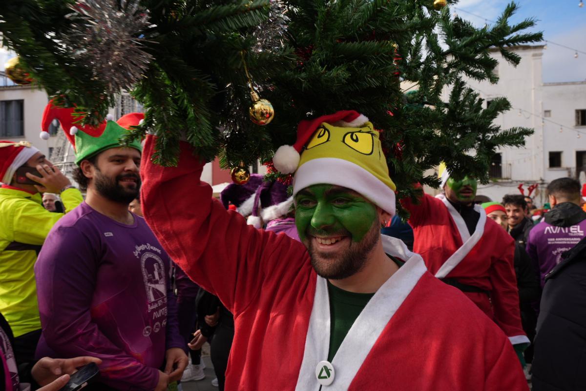 FOTOGALERÍA | Los mejores disfraces de la San Silvestre de Badajoz, en imágenes