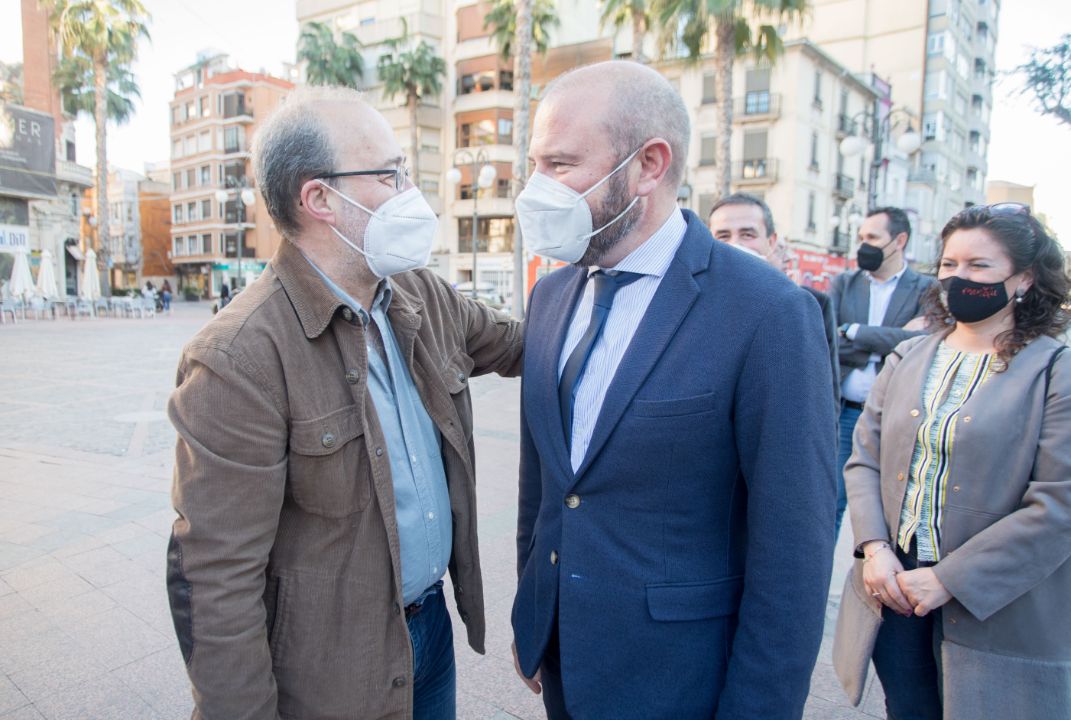 Inauguración de la exposición 150 años de Levante-EMV en Alzira