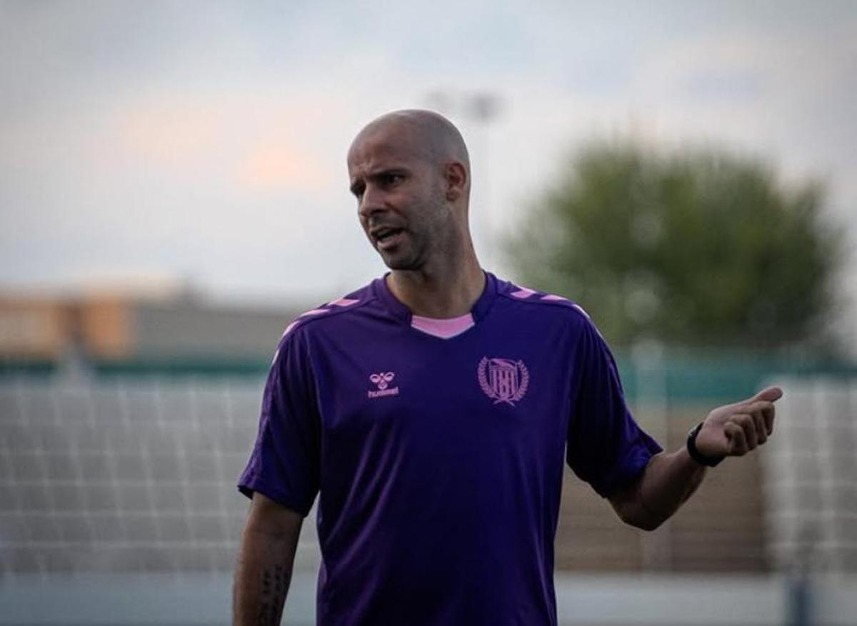 Cristian Gómez en un entrenament amb l'Hospitalet.