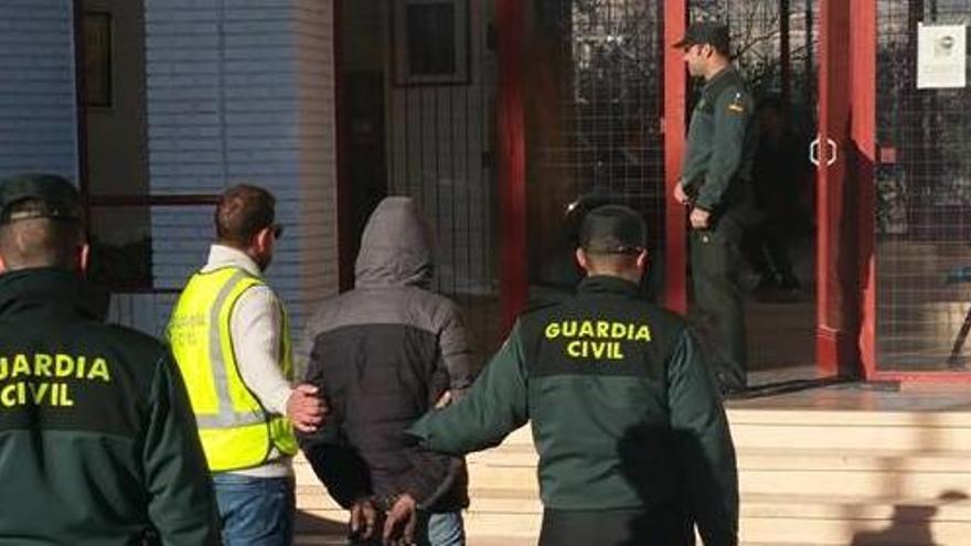 La Guardia Civil de Aspe en una detención reciente