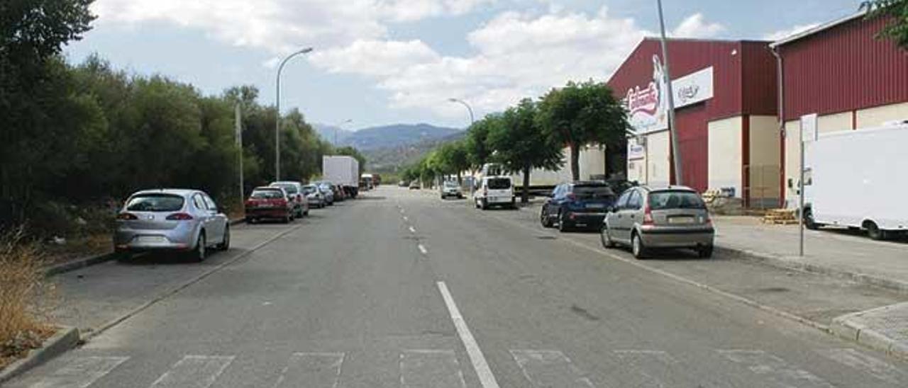 La Ãºltima calle del polÃ­gono, a partir de los Ã¡rboles empezarÃ¡ la segunda fase.