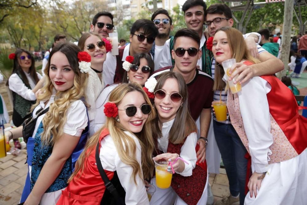 Ambiente en el Jardín de la Fama en el Bando de la Huerta