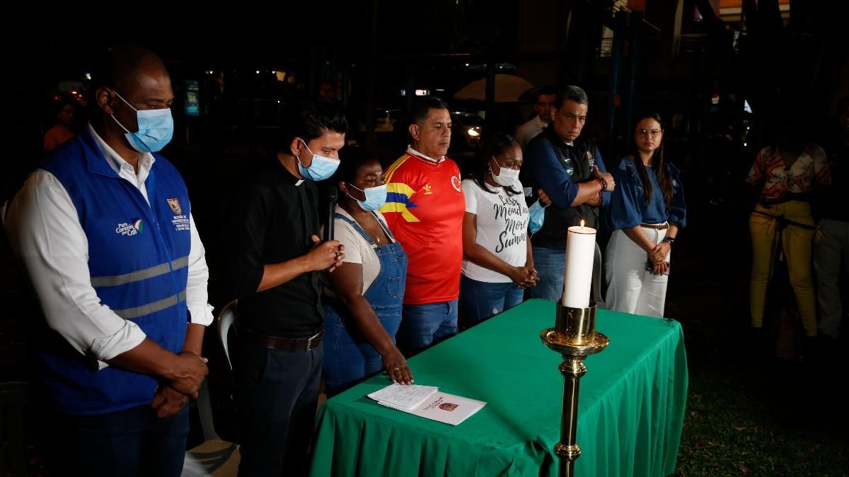 Familiares y amigos se reunieron para orar por Freddy Rincón