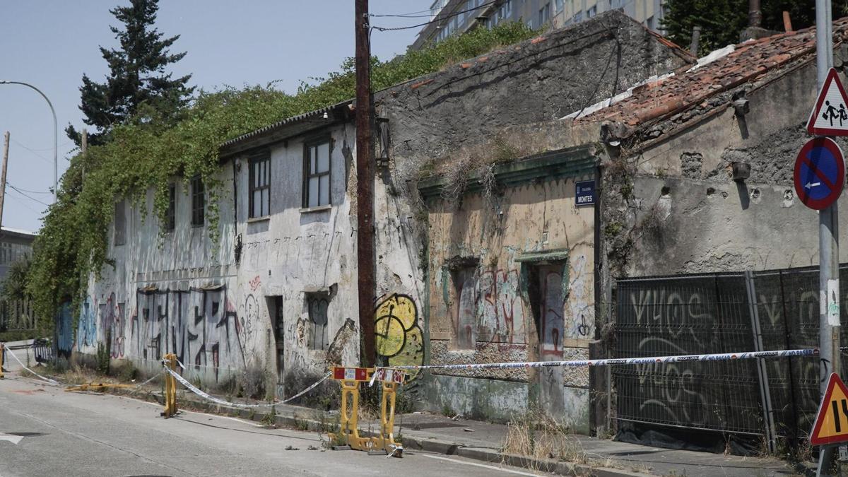 Viviendas de la calle Montes que serán expropiadas.