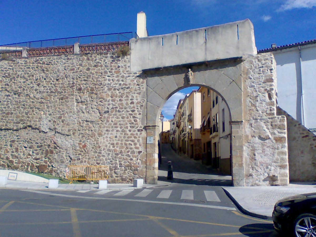 Puerta de Coria Puerta de Coria