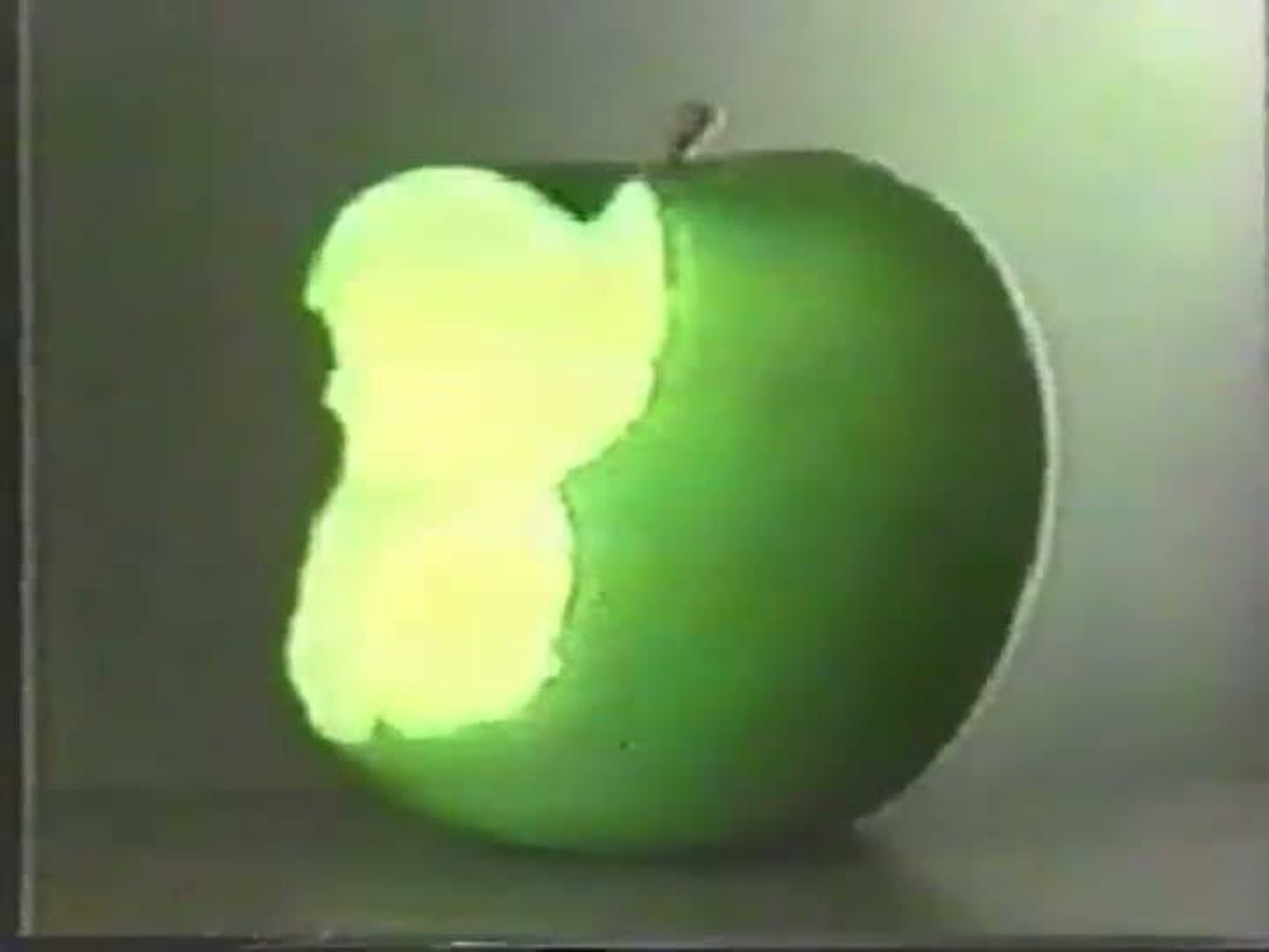 Primer anunci del Commodore 64, que destaca perquè té més memòria que els primers Apple.