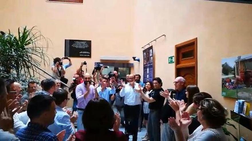 Emotivo regreso de Jorge Rodríguez al Ayuntamiento de Ontinyent.