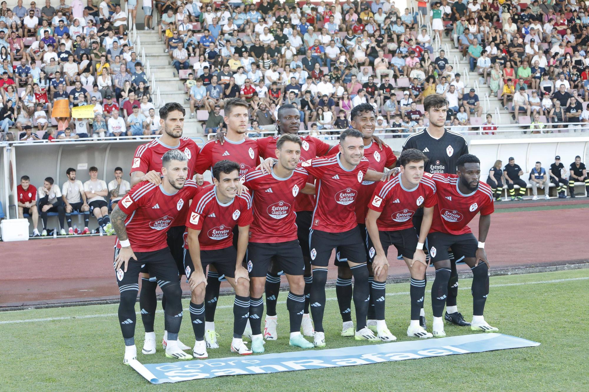 El Celta Golea al Compos en el ansiado choque amistoso