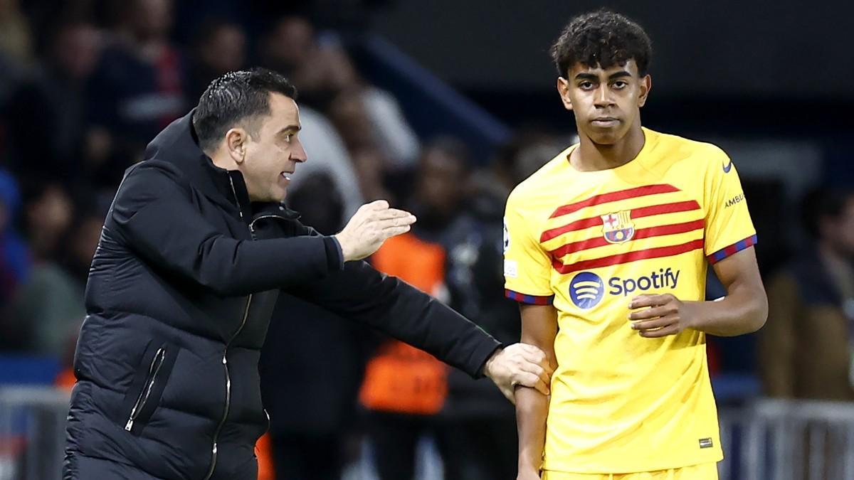 Xavi hizo debutar a Lamine Yamal