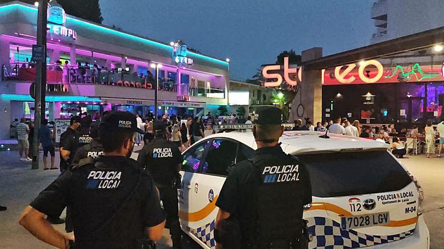 Dispositivo policial en Magaluf (Calvià). | POLICÍA LOCAL CALVIÀ