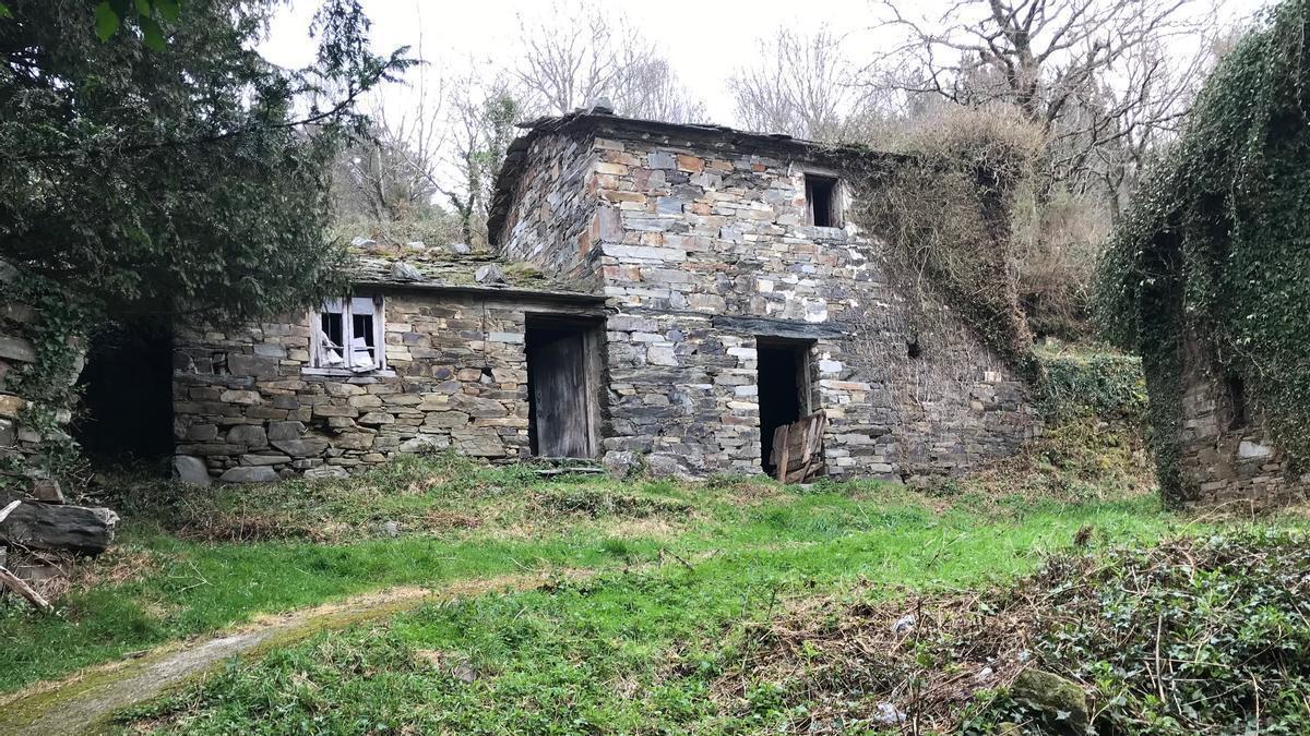 Una casa nuna de les aldees a la venta n&#039;Asturies.