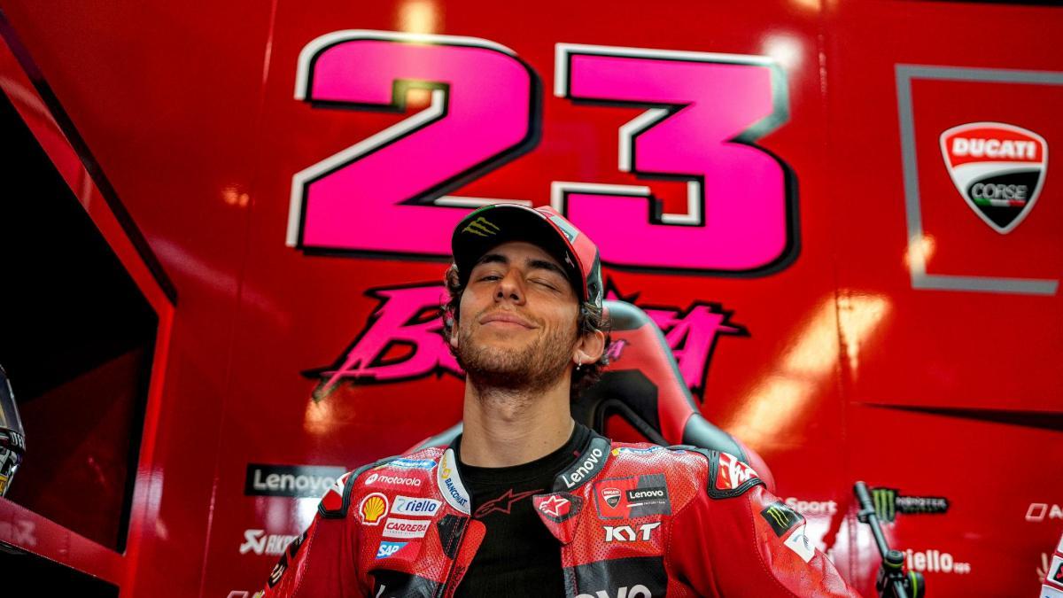 Enea Bastianini, la 'Bestia', en el garaje de Ducati