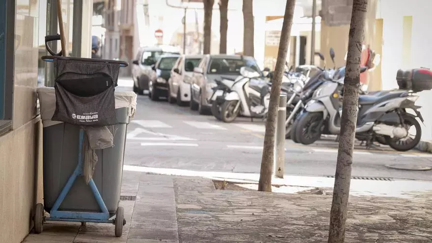 Declaran improcedente el despido de una barrendera de Palma que se iba a su coche a dormir