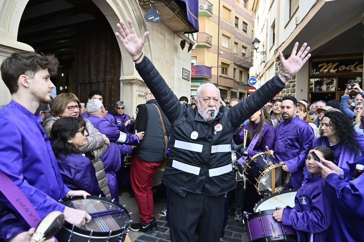 En imágenes | Calanda rome la hora con el actor Antonio Resines como protagonista