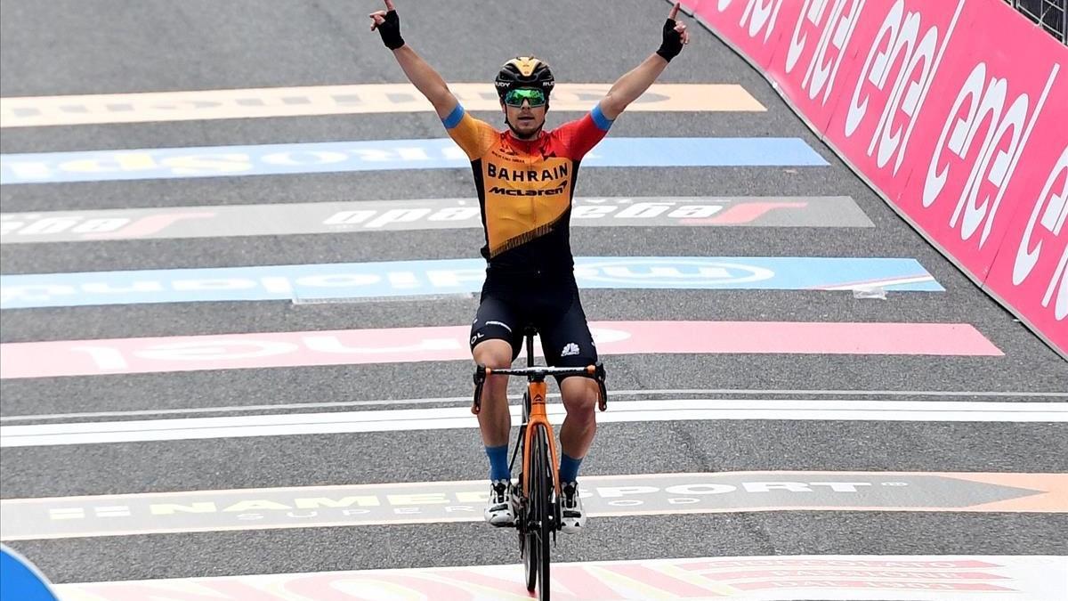 segea55504195 slovenia s  jan tratnik celebrates as he wins the 16th stage201020165611