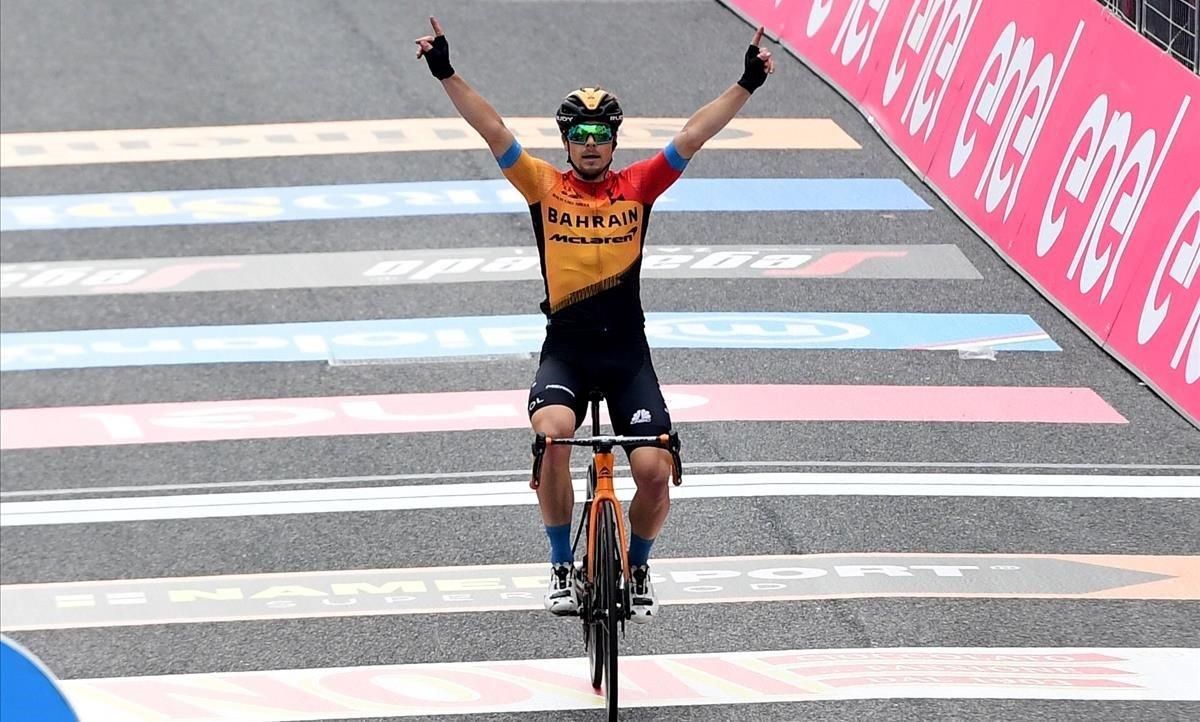 segea55504195 slovenia s jan tratnik celebrates as he wins the 16th stage201020165611 segea55504195 slovenia s jan tratnik celebrates as he wins the 16th stage201020165611