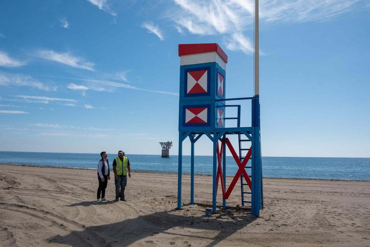 Torreta de salvamento en una playa de Marbella