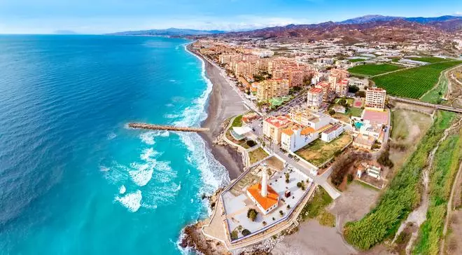 La Axarquía, el paraíso tropical de Málaga que hay que descubrir en otoño