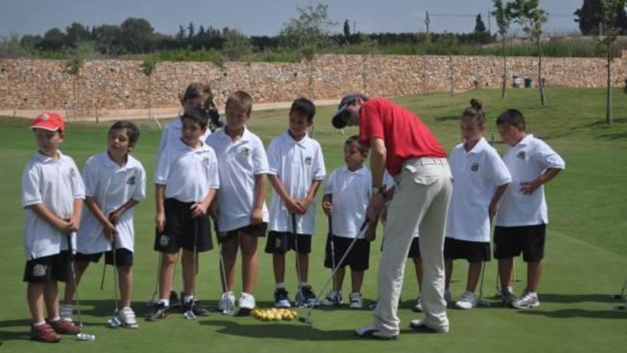 Lo Romero lleva el golf a pie de playa