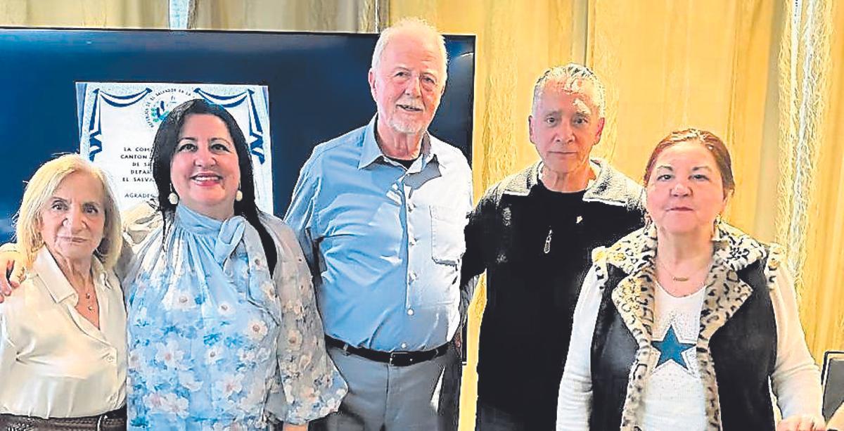 Teresa Llull, Soledad Hidalgo, Roberto Ante, Pascual de Cabo y Encarni Puertas