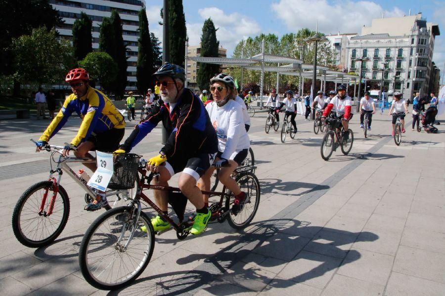 Más de 300 ciclistas disfrutaron del Decabike.