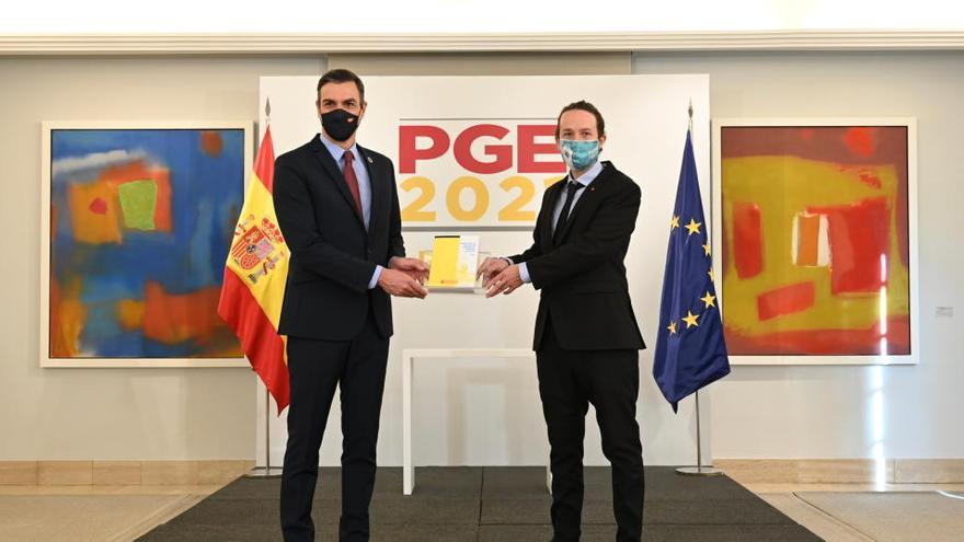 Pedro Sánchez i Pablo Iglesias, mostren l&#039;esborrany de pressupostos