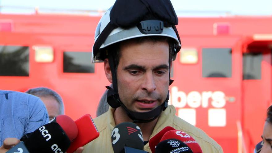 El cap de la intervenció, Antonio Ramos, al Centre de Comandament de l&#039;incendi de la Ribera d&#039;Ebre