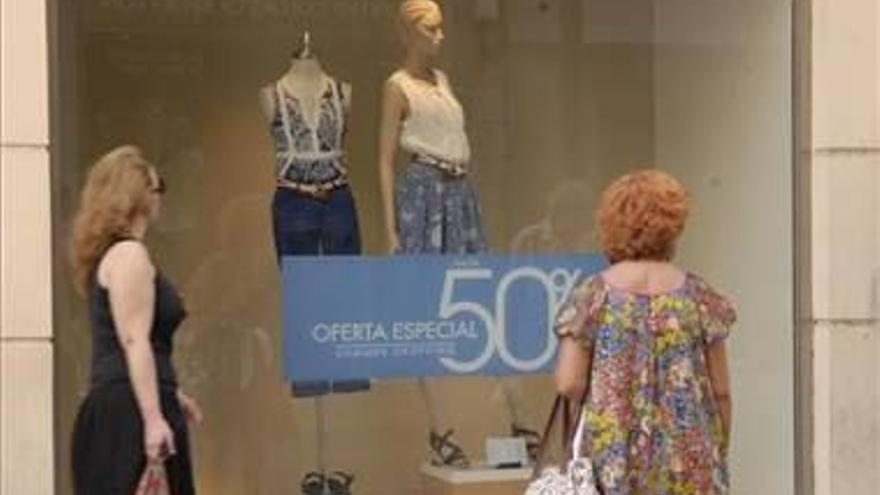 Las rebajas serán menos agresivas y abren con descuentos del 30 al 50%