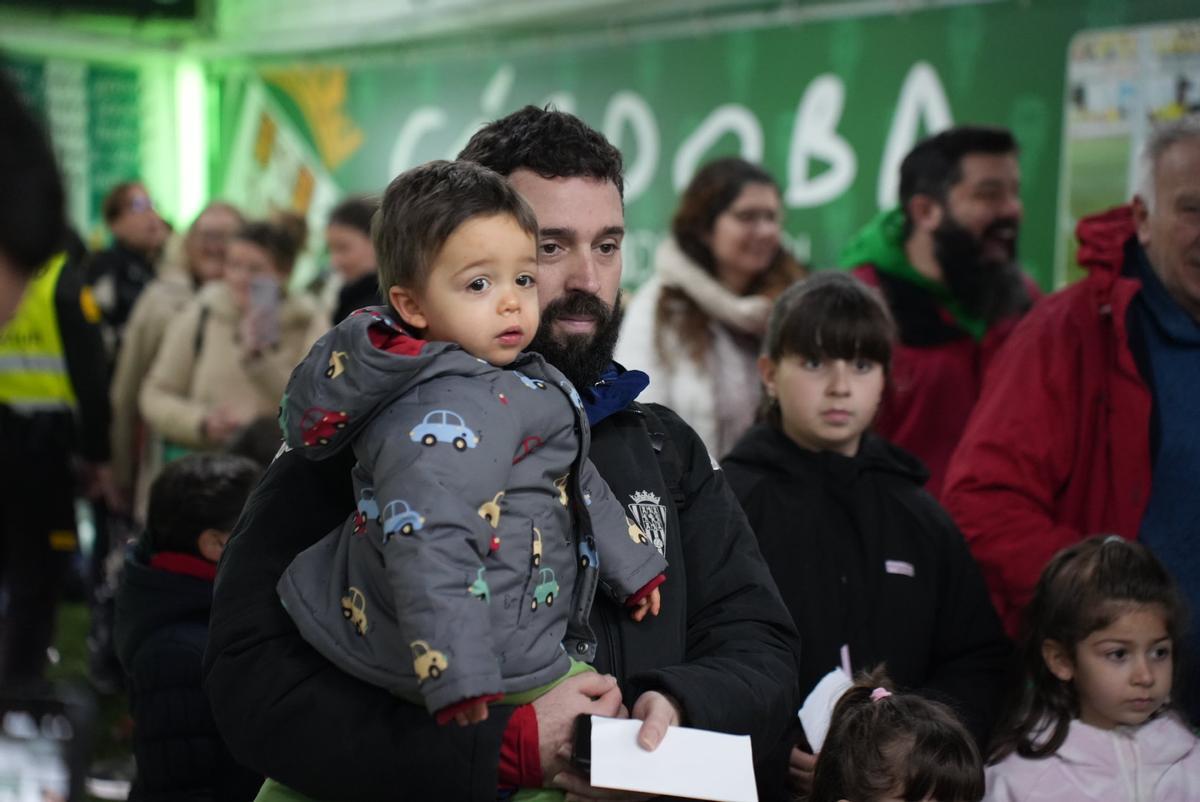 La recepción de Los Reyes Magos en El Arcángel, en imágenes