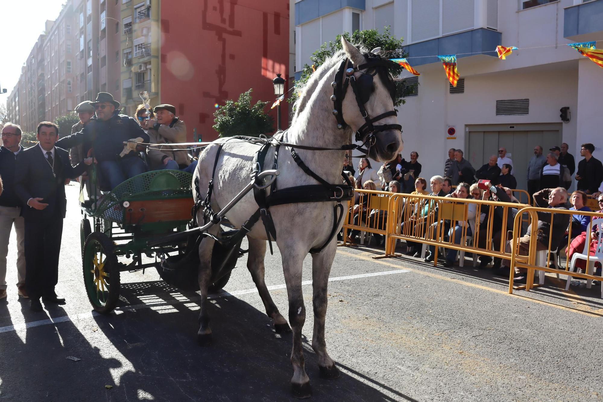 La otra cara del desfile de Sant Antoni de València