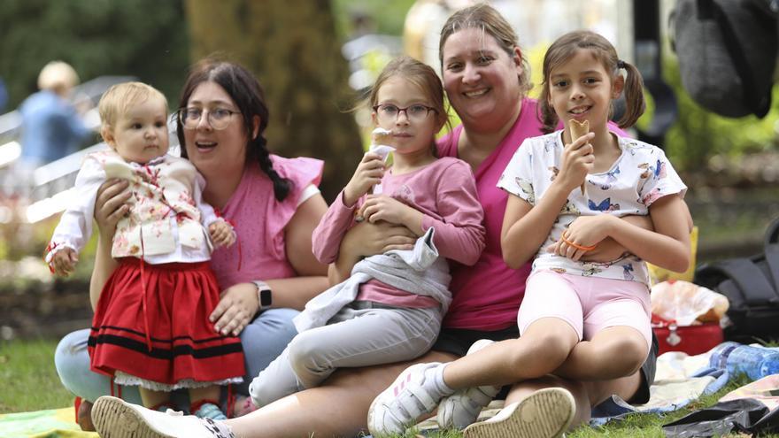 En imágenes: Oviedo sale a la calle para festejar San Mateo