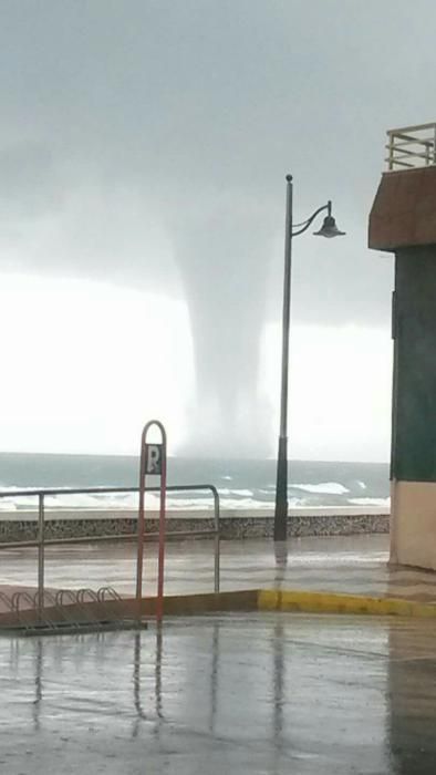 El espectacular tornado marino en Sueca