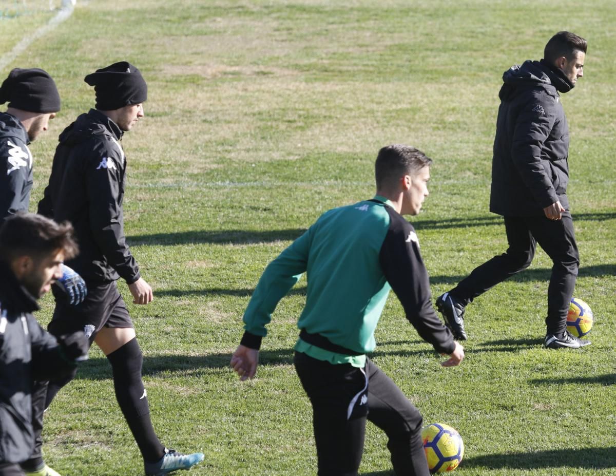 Primer entrenamiento de Jorge Romero tras hacerse cargo del primer equipo del CCF