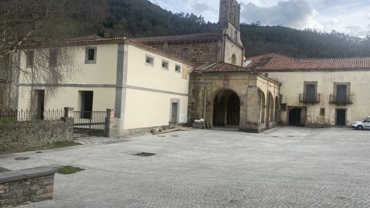 En primer término, el refectorio, en obras para albergar un centro de recepción de visitantes. | J. A. O.