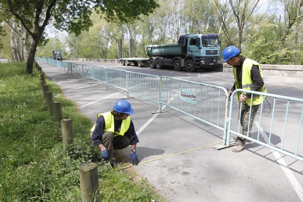 Girona comença a eliminar 150 aparcaments a la Devesa