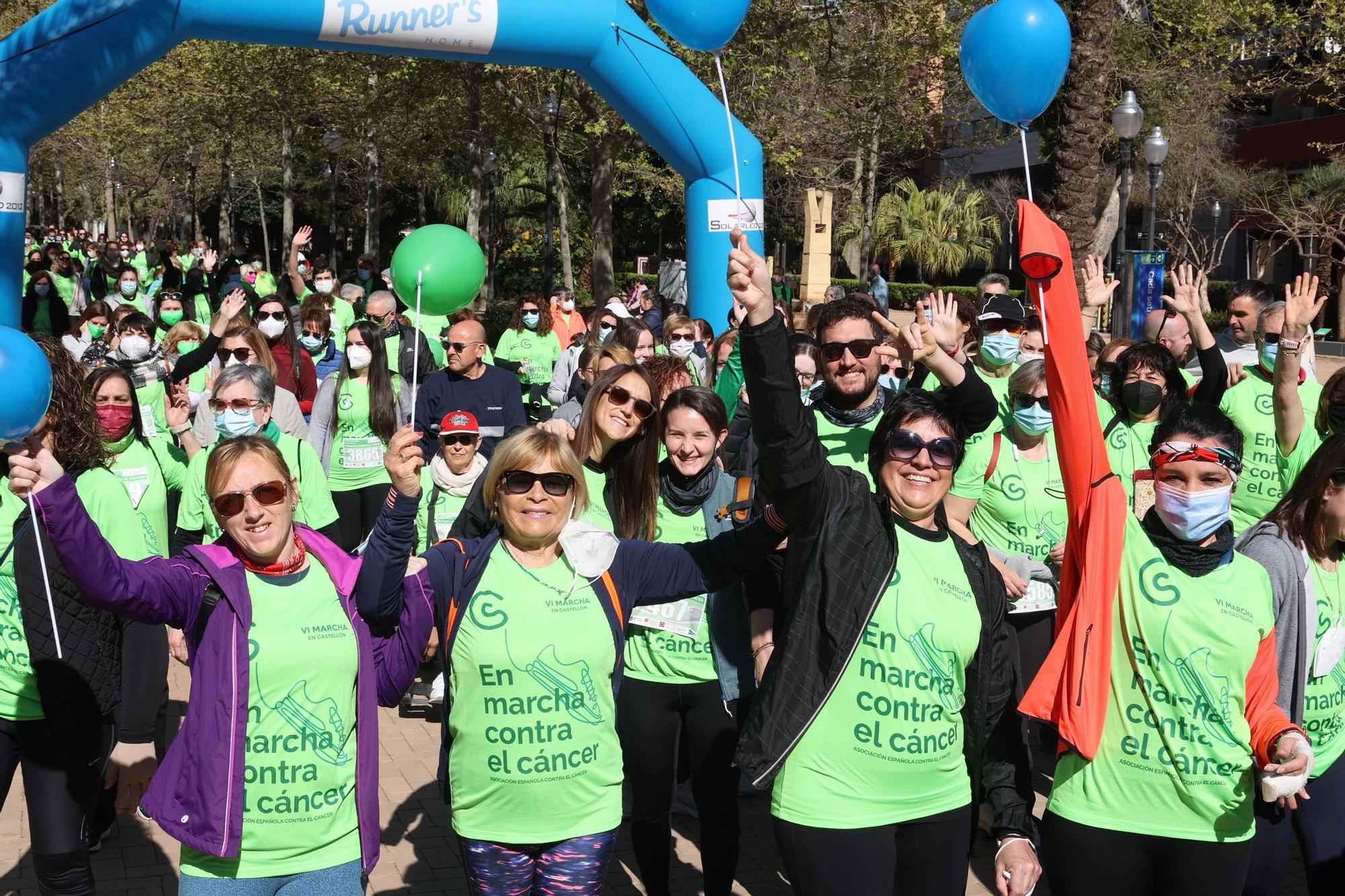 Búscate en la marcha verde contra el cáncer de Castellón