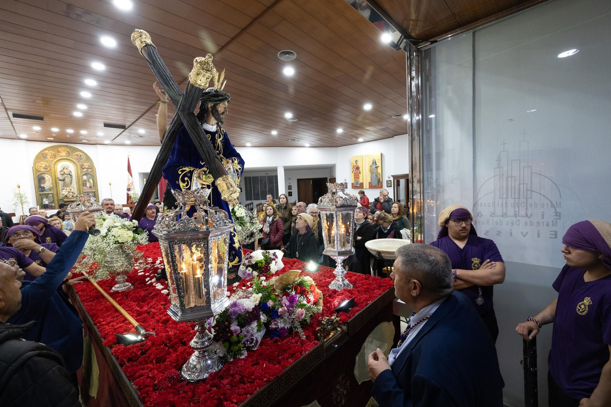 El Jesús del Gran Poder sube a costal a la Catedral