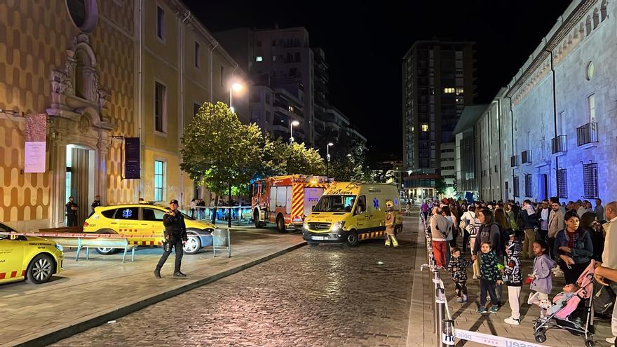 Almenys 10 ferits en una explosió al pati interior de la Casa de Cultura de Girona