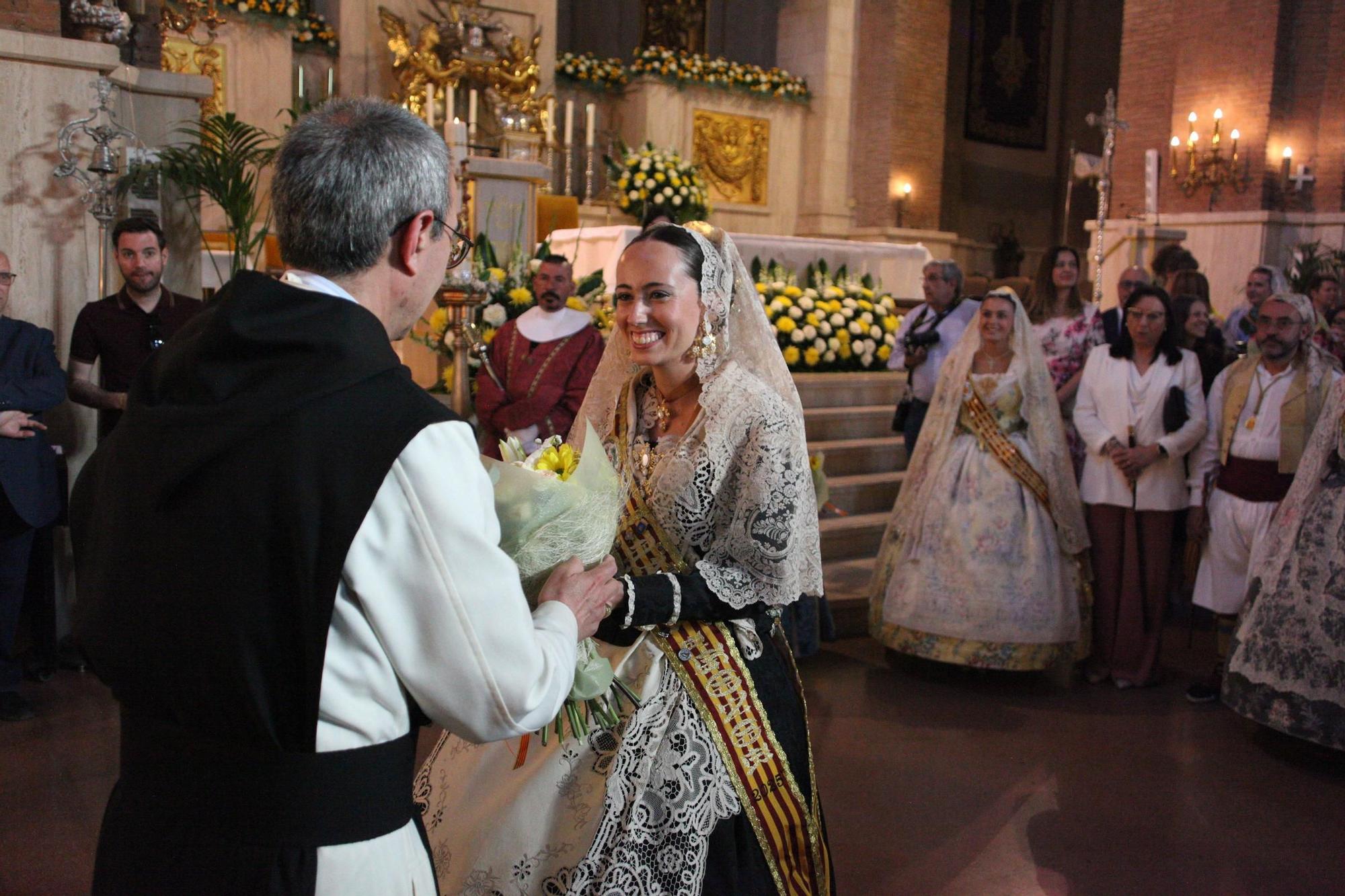 Galeria de fotos de l'ofrena de flors a Sant Pasqual en Vila-real