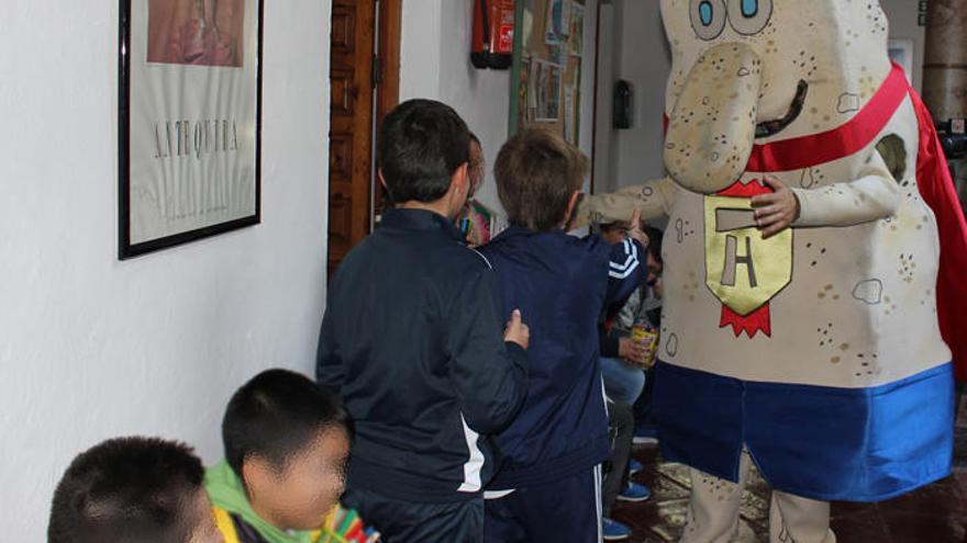 Superpiedra, en el colegio Romero Robledo de Antequera.