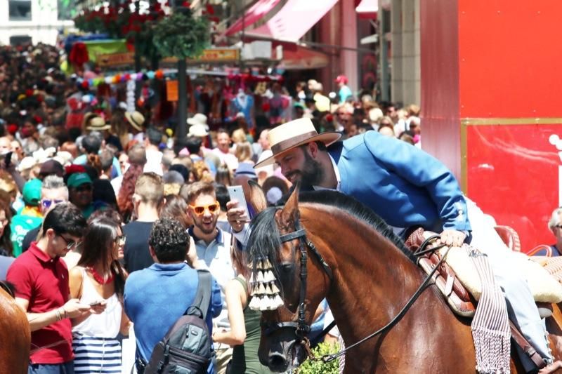 Primera jornada de la Feria de Málaga en el centro.