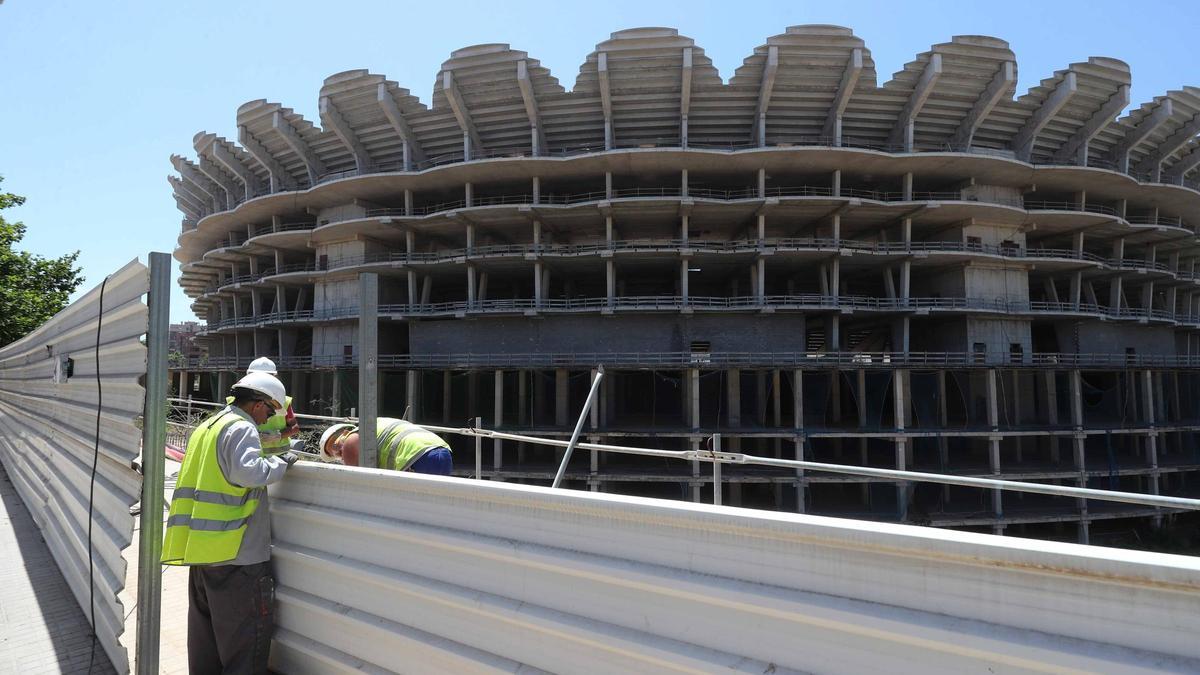 Nuevo estadio de Mestalla, pendiente de finalización.