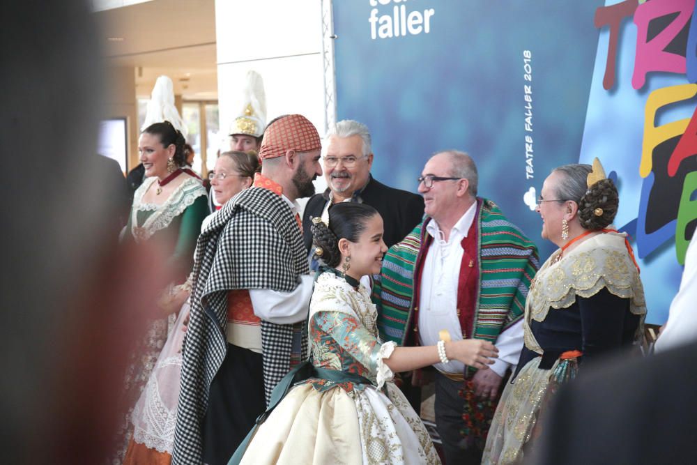 Estreno del jubón negro de la corte de la fallera mayor infantil 2019