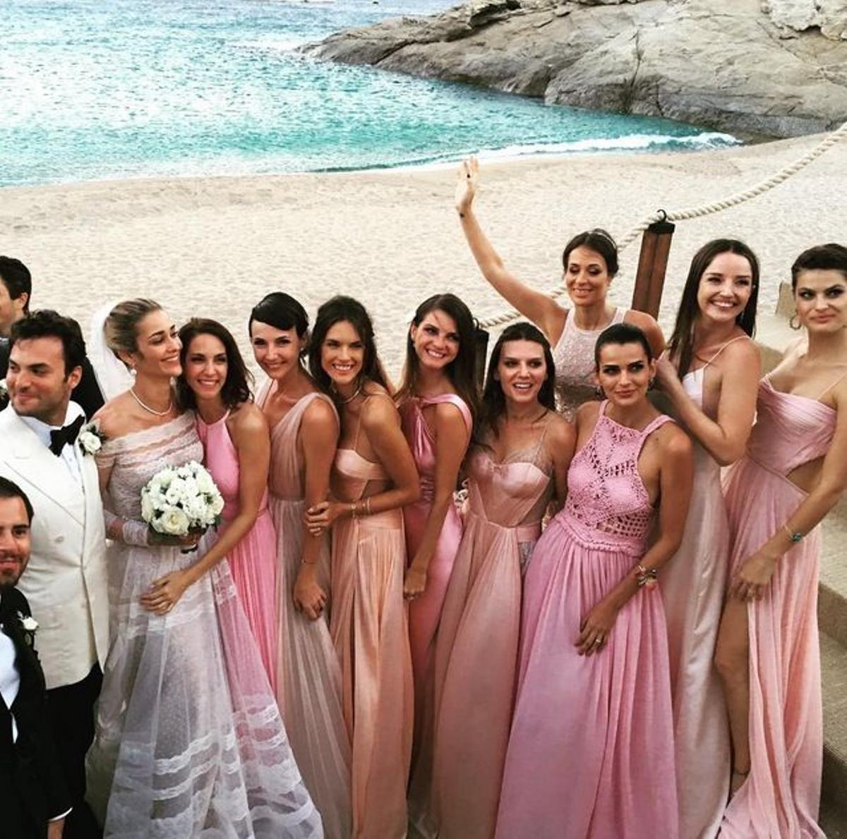 La boda de Ana Beatriz Barros: la protagonista y sus damas de honor