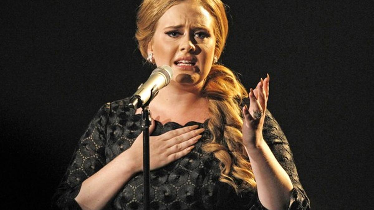 La cantante británica Adele, la gran favorita a los Grammy.