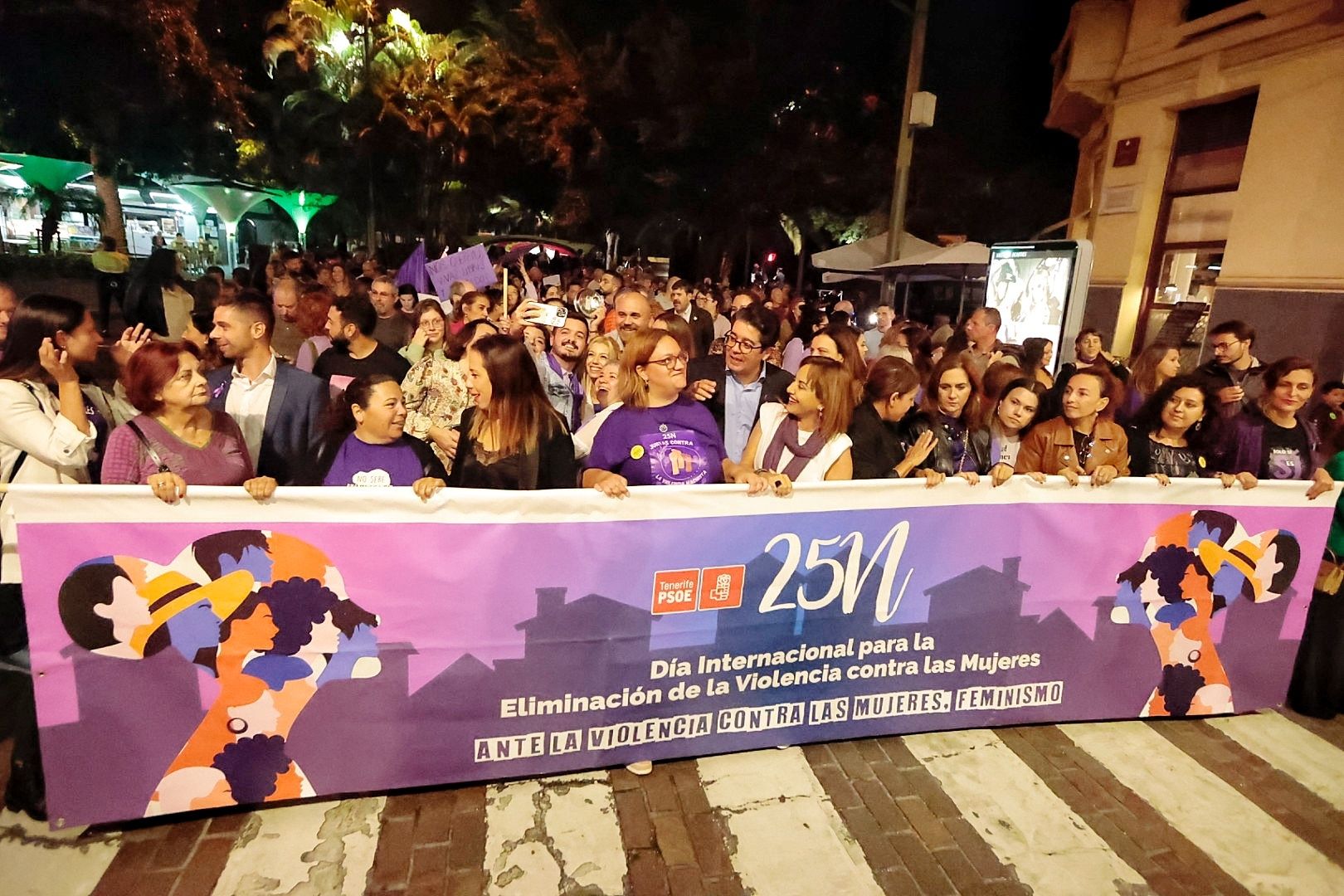 Manifestación por la eliminación de la violencia machista en Santa Cruz